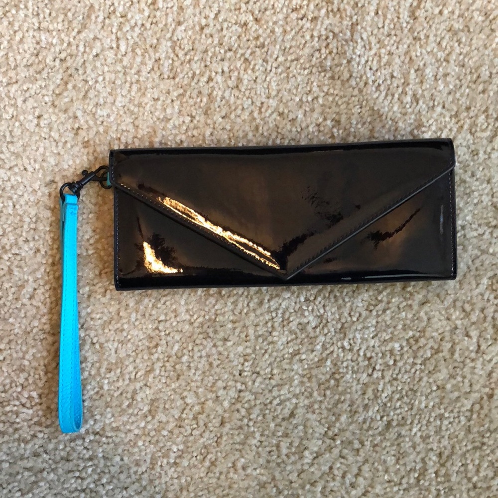 Marc Jacobs patent leather wristlet/wallet